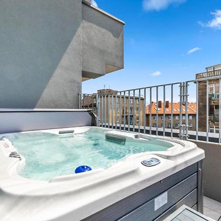 Lam Pink - Jacuzzi - Ac - Ps4 Bratislava Exterior foto