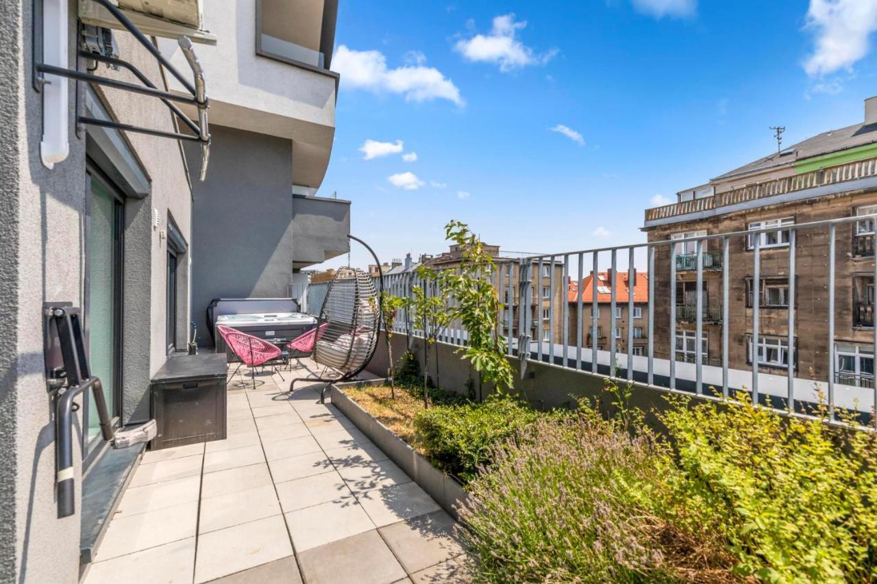 Lam Pink - Jacuzzi - Ac - Ps4 Bratislava Exterior foto