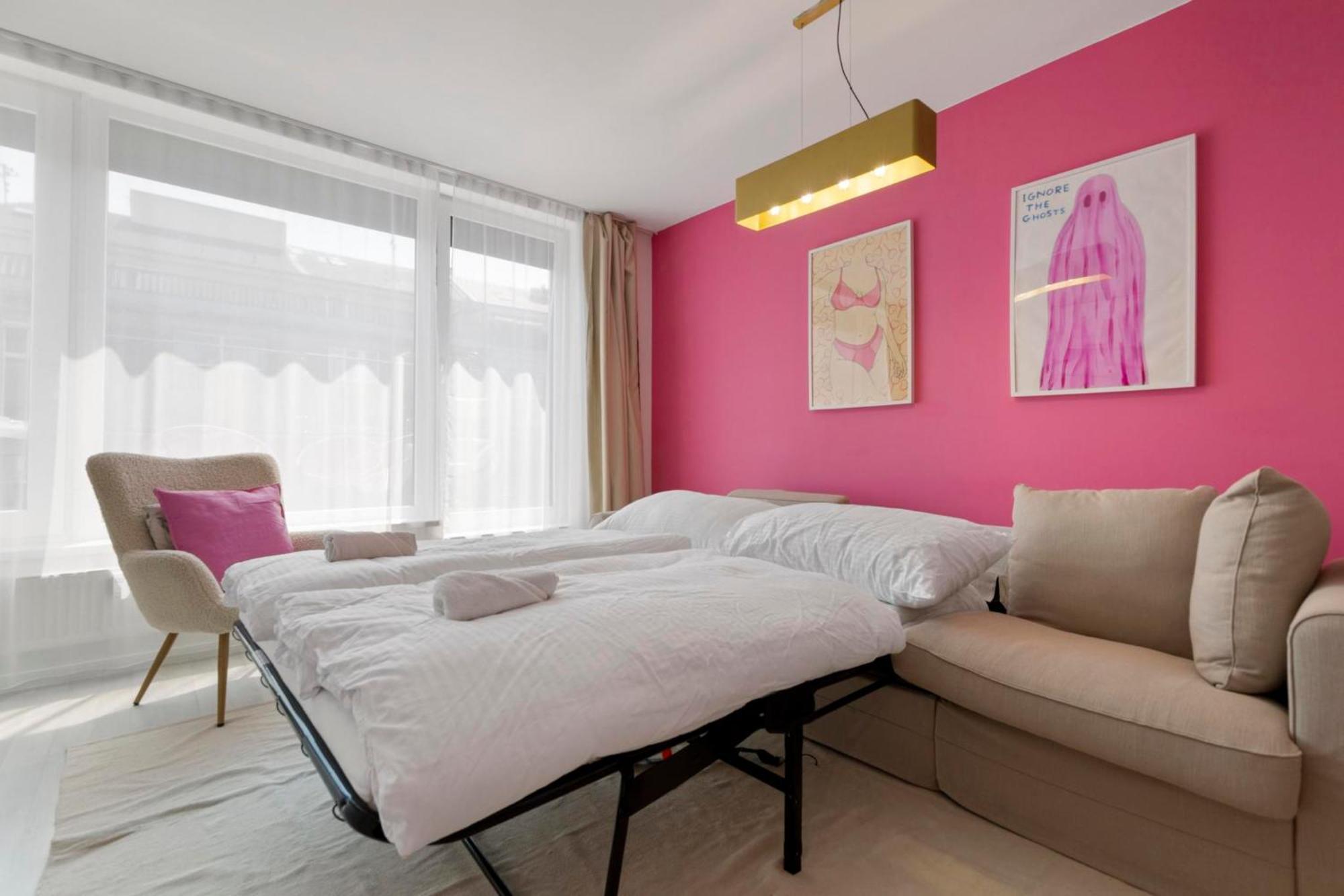Lam Pink - Jacuzzi - Ac - Ps4 Bratislava Exterior foto